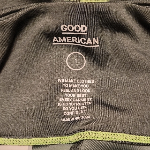 Good American Green Dual Life Colorblock Leggings - Picture 8 of 11